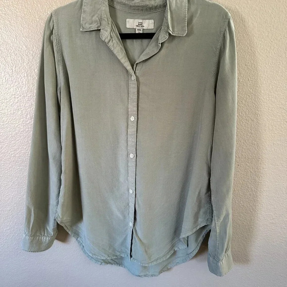SOLD Thread & Supply Light Green Long Sleeve Blouse Size Medium - Picture 4 of 8